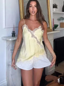 Blusa feminina de renda tendência verão 2025.